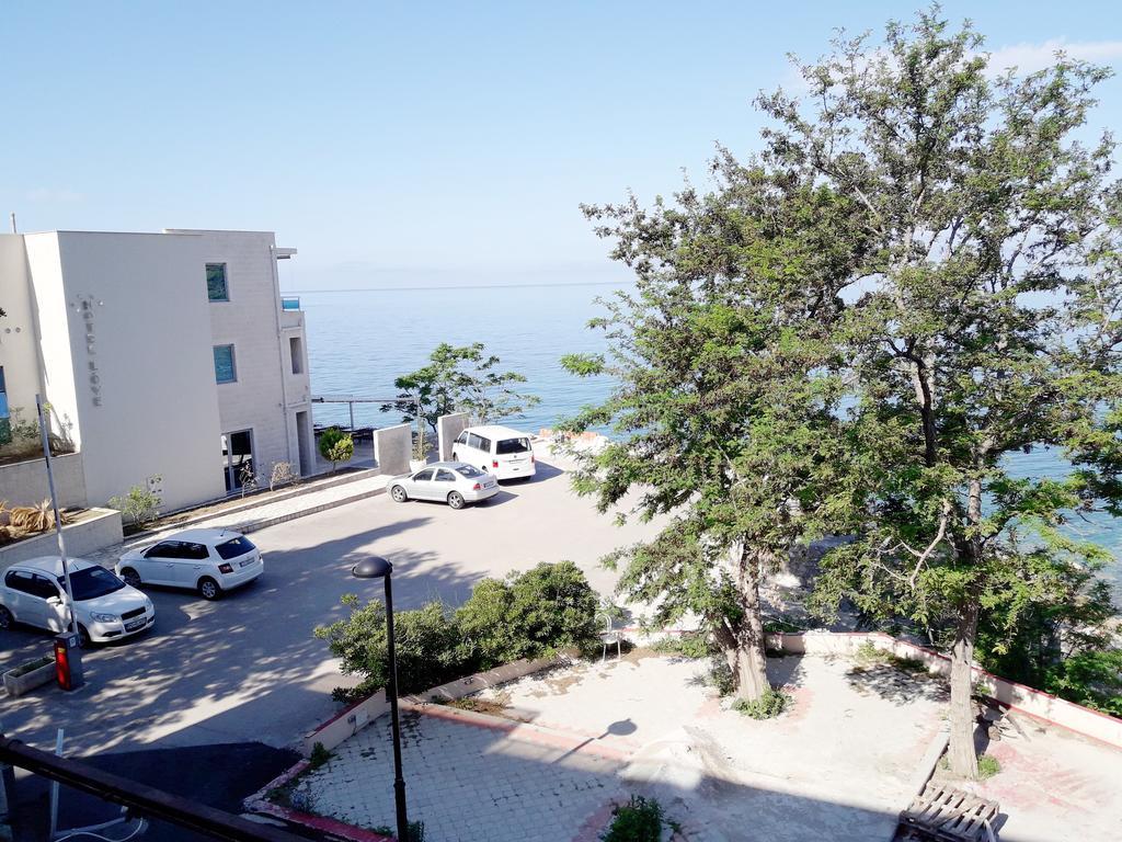 Two Palms Apartment Sutomore Dış mekan fotoğraf