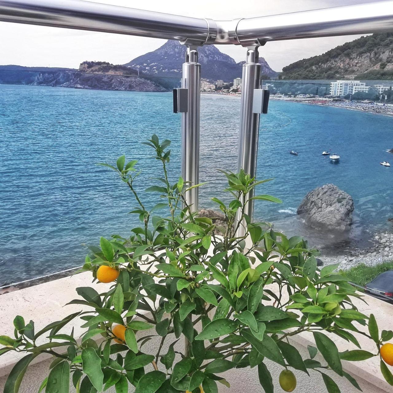 Two Palms Apartment Sutomore Dış mekan fotoğraf